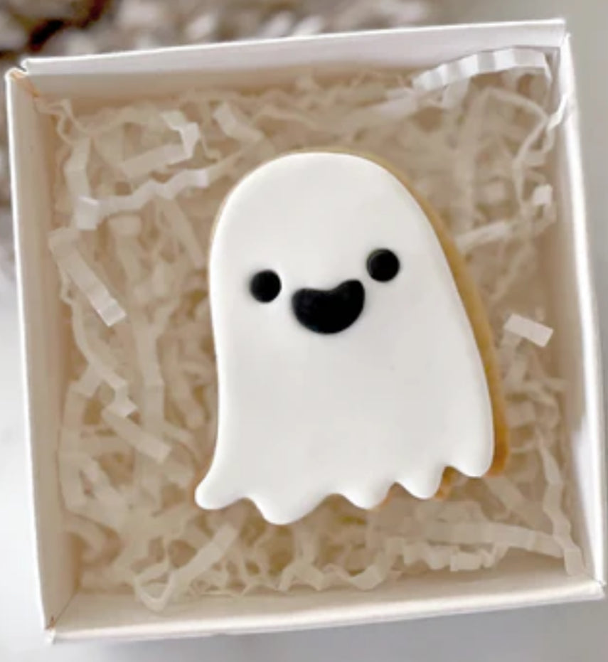 Simple Halloween Ghost (small)
