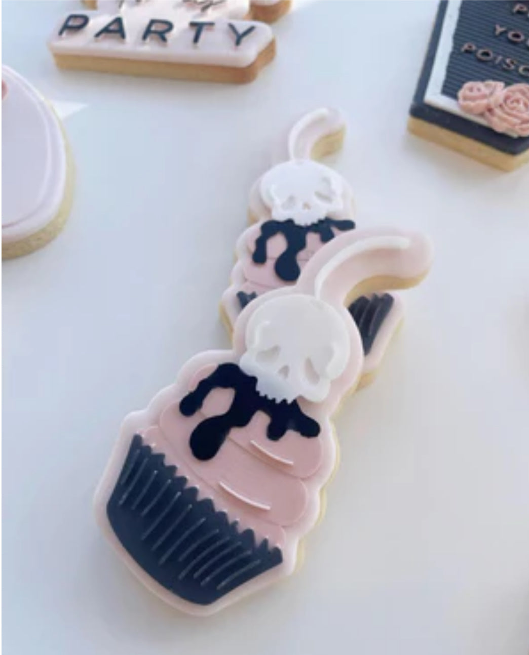 Cherry Skull Cupcake Cookie