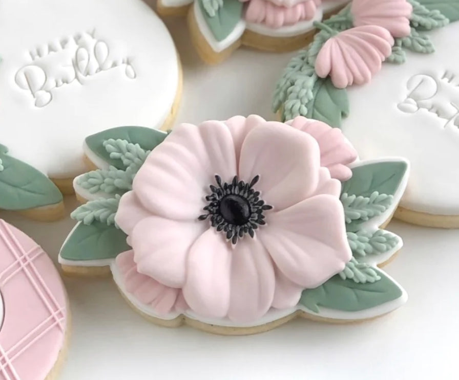 Anemone Floral Cookie