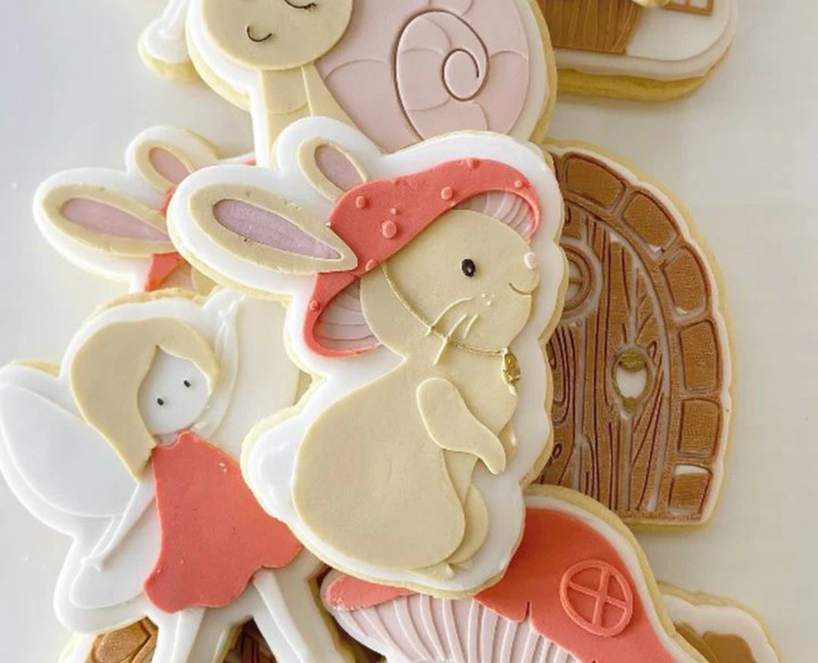 Bunny in mushroom hat