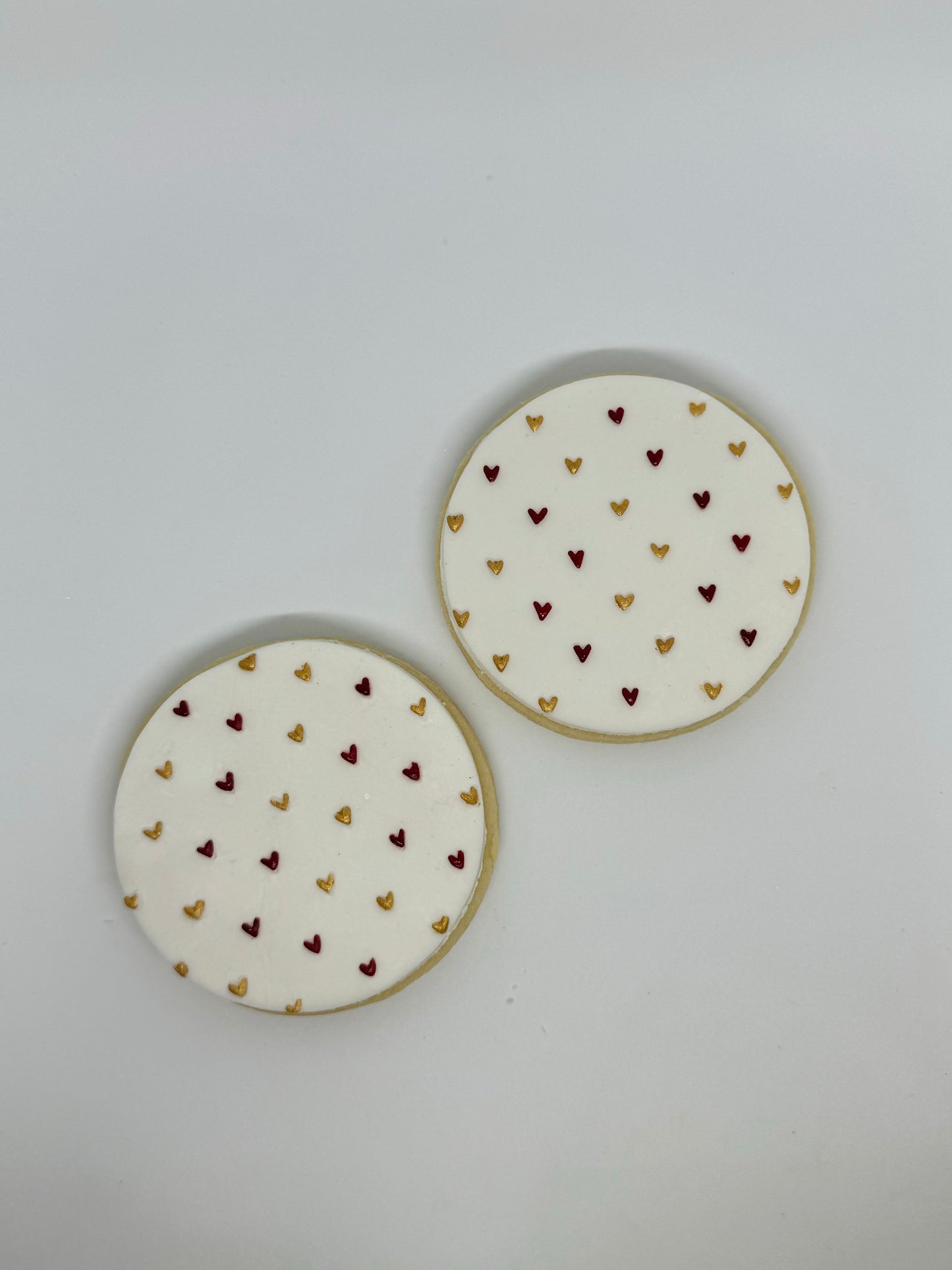 Mini Hearts on round cookie
