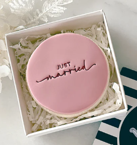 Just Married "Tiny Text"